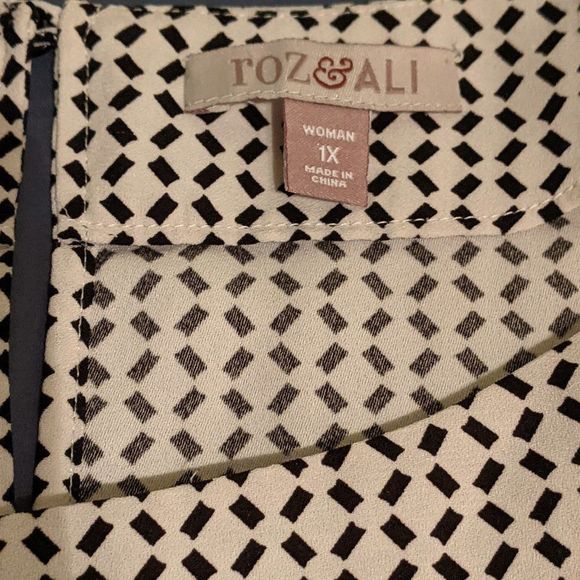 Roz & Ali Blouse*** - Picture 4 of 4